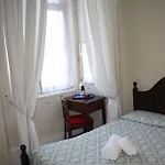 Pensao Residencial Estrela Do Mondego * ליסבון