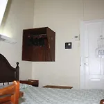 בית הארחה Pensao Residencial Estrela Do Mondego ליסבון