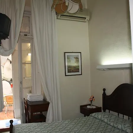 Pensao Residencial Estrela Do Mondego 게스트하우스 *